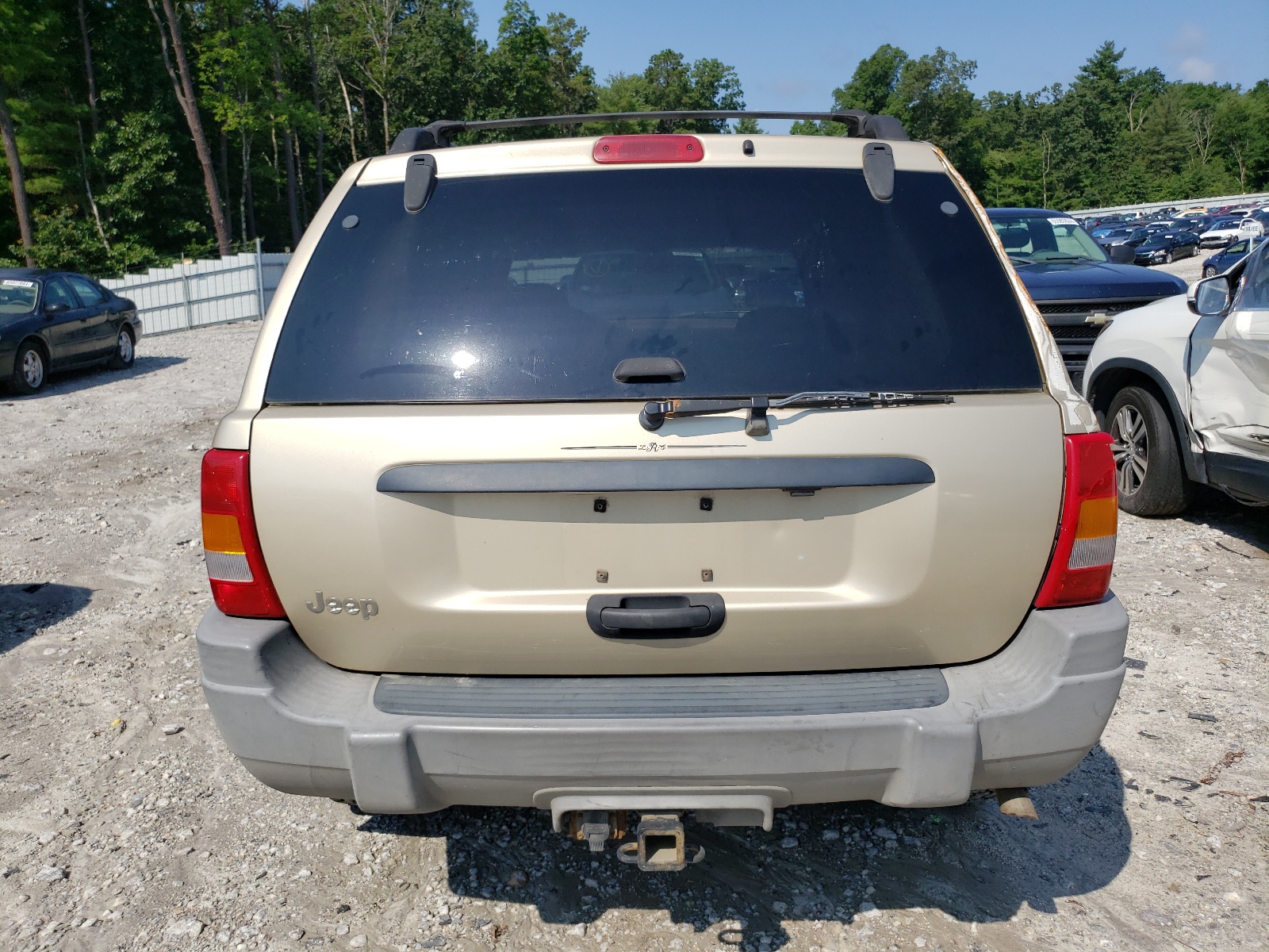 1J4GW48S4YC394777 2000 Jeep Grand Cherokee Laredo