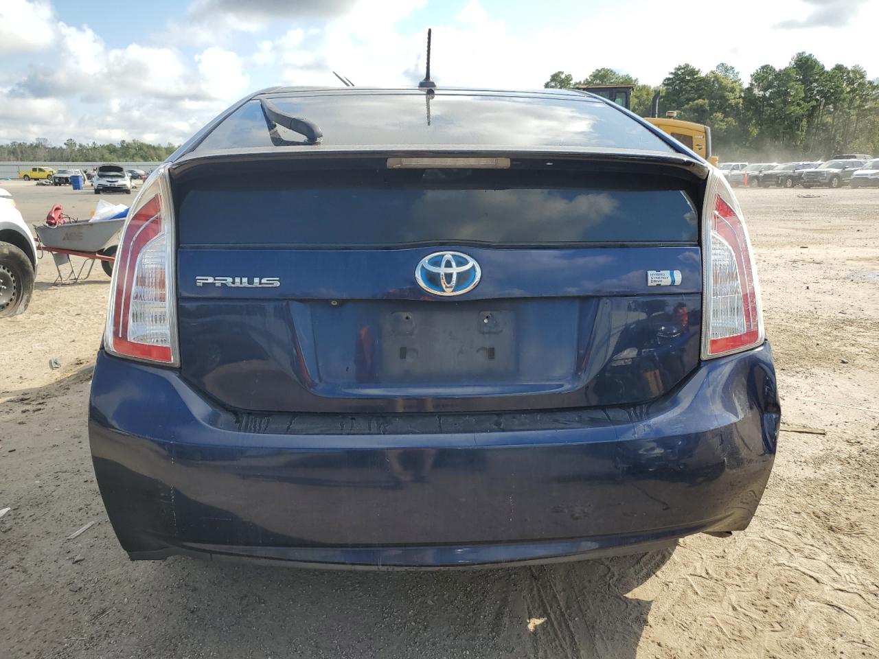 JTDKN3DU5F0452625 2015 Toyota Prius