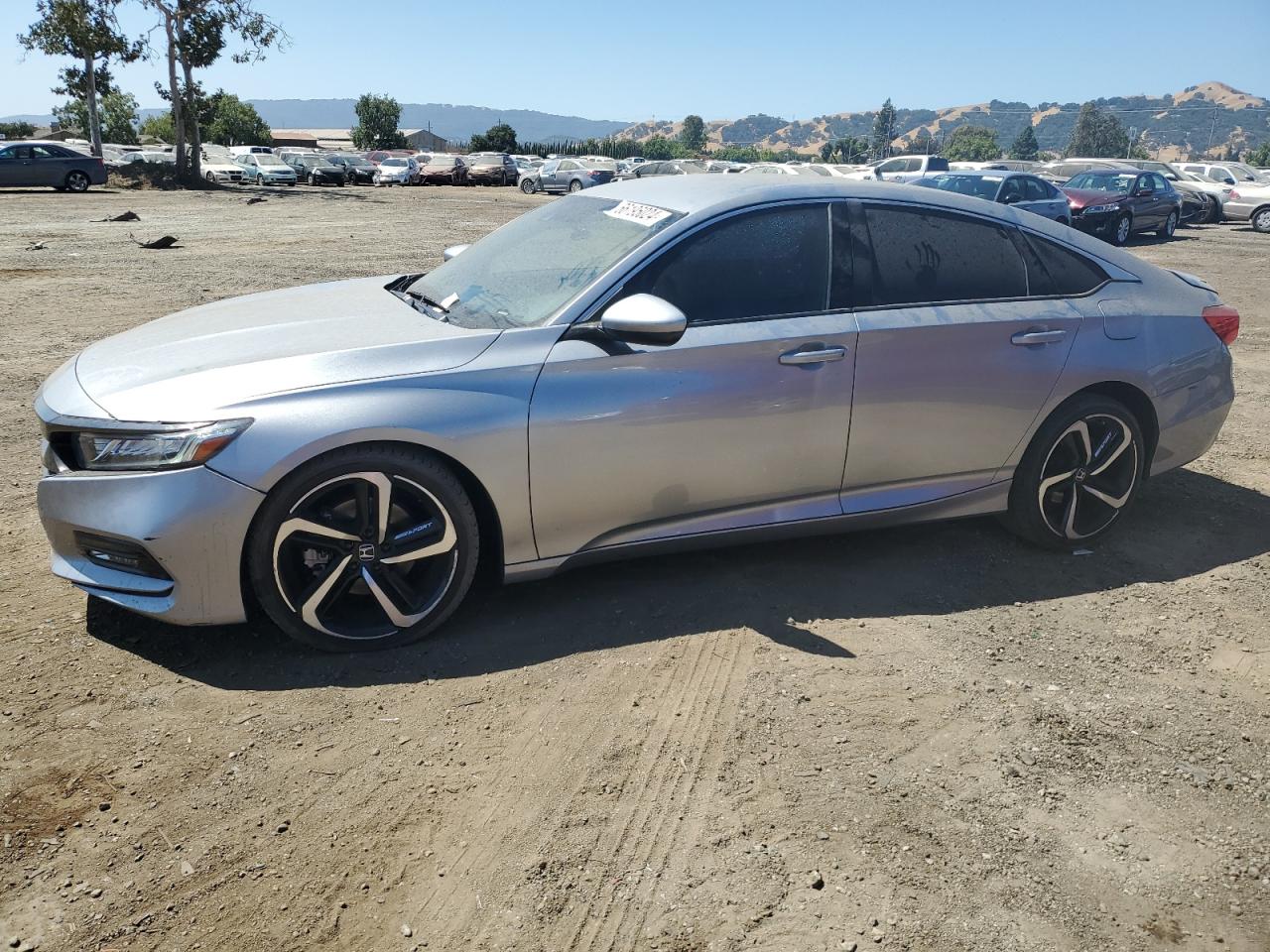 1HGCV1F36JA208564 2018 HONDA ACCORD - Image 1