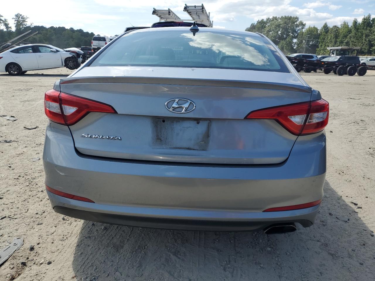 5NPE24AFXHH516620 2017 Hyundai Sonata Se