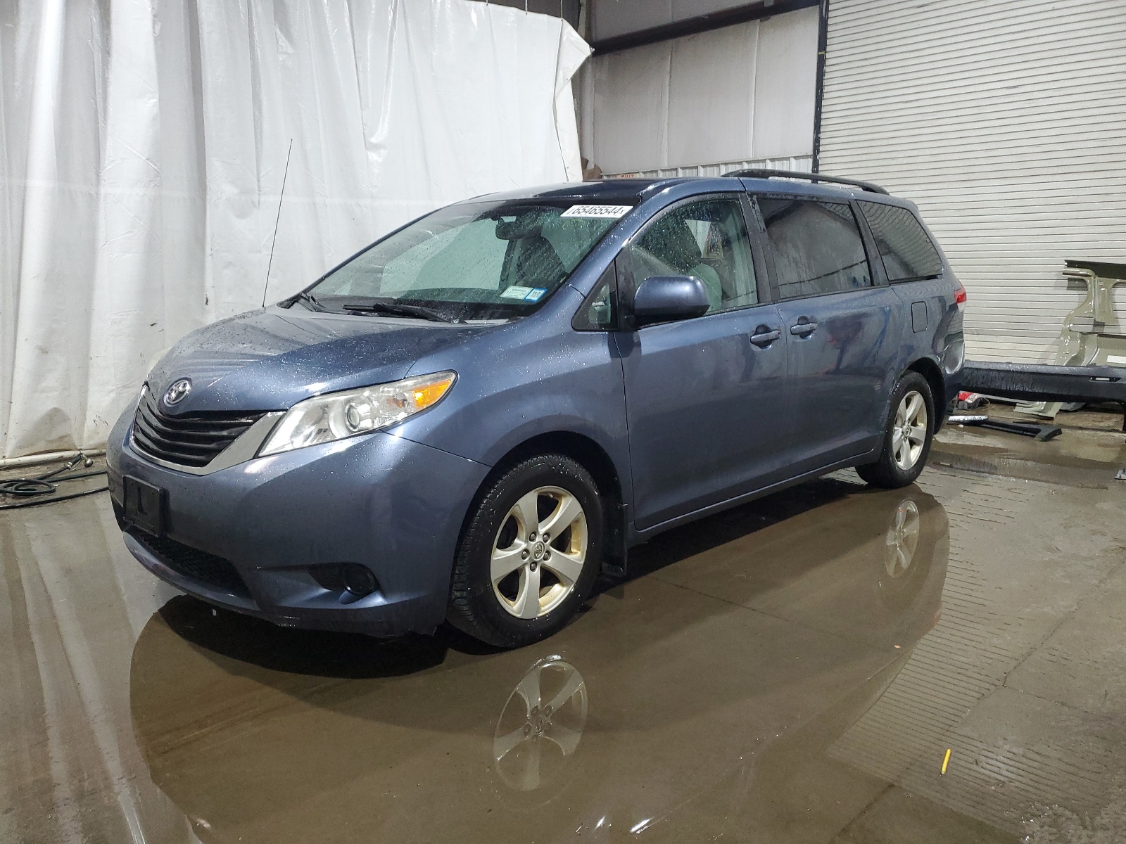 2014 Toyota Sienna Le vin: 5TDKK3DC5ES462132