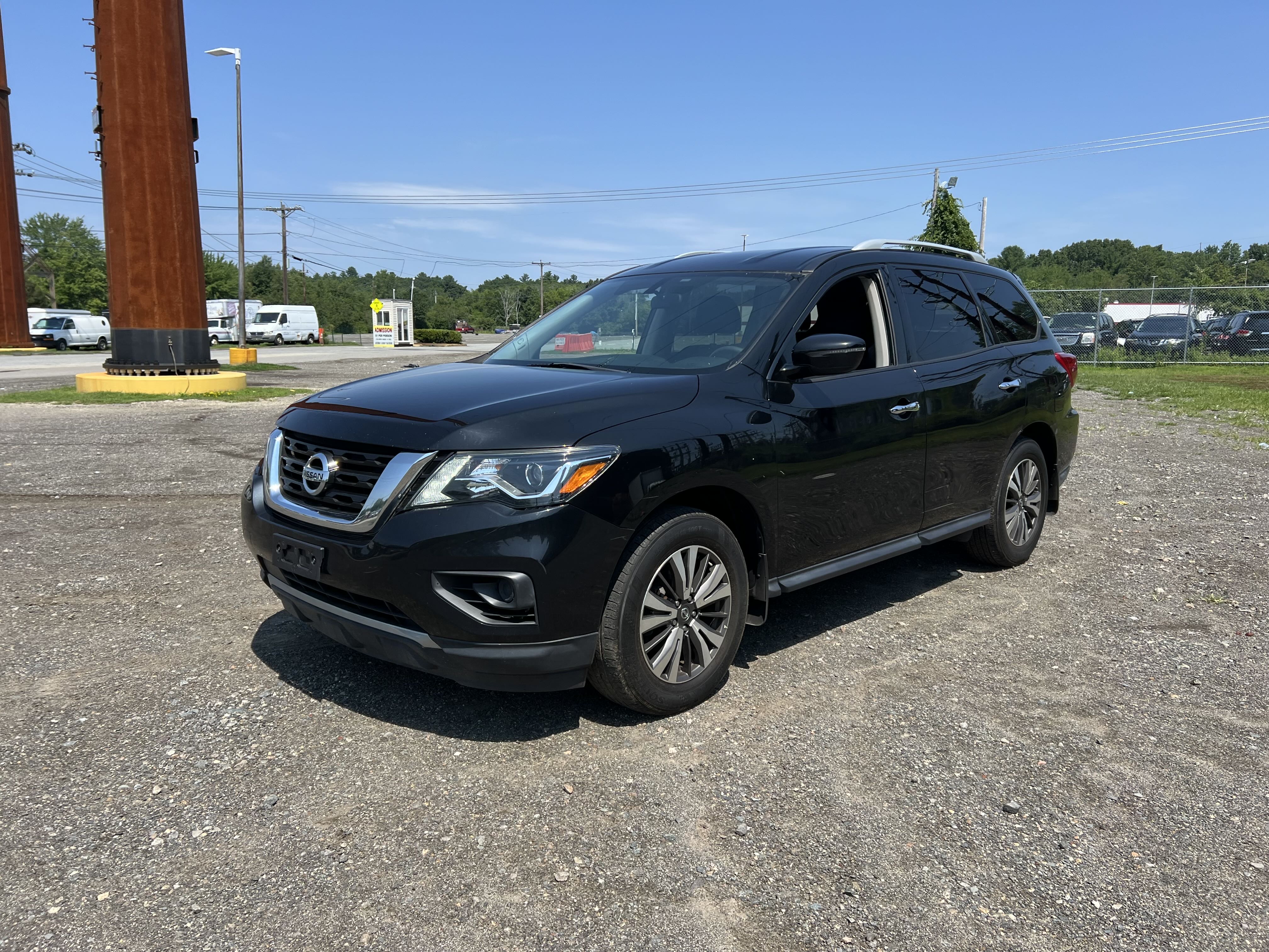 2017 Nissan Pathfinder S vin: 5N1DR2MMXHC911104