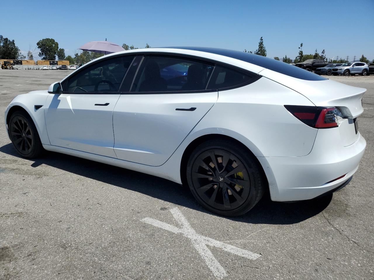 5YJ3E1EA9NF243532 2022 TESLA MODEL 3 - Image 2