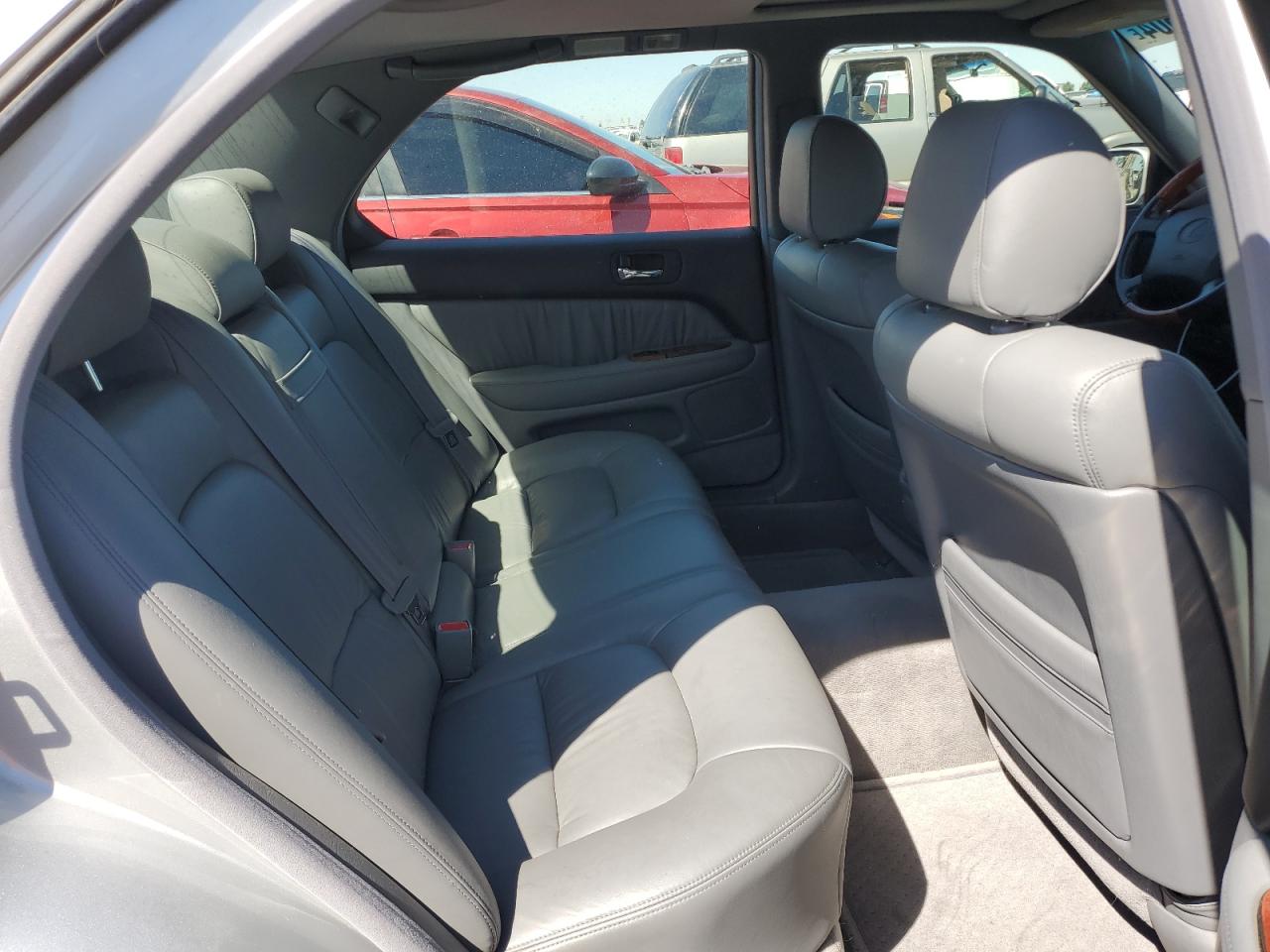 1998 Lexus Ls 400 VIN: JT8BH28F2W0138913 Lot: 68732604