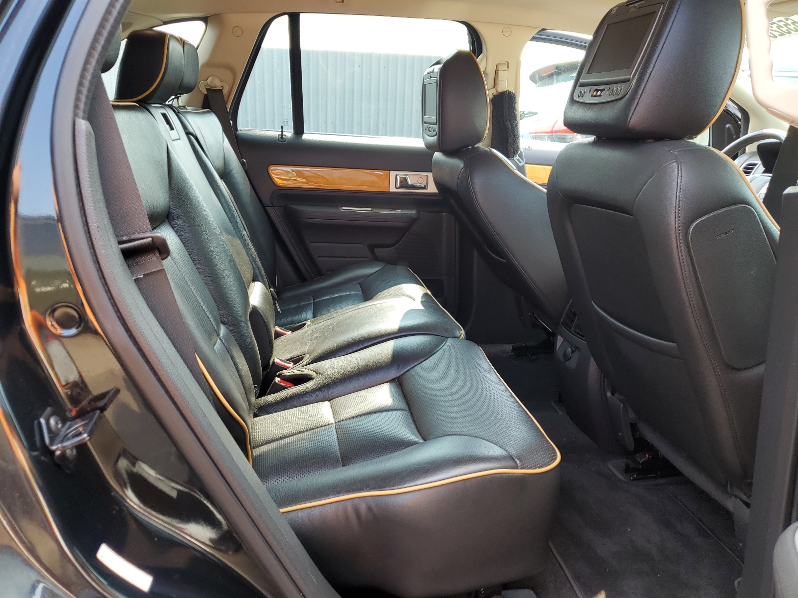 2LMDJ8JCXABJ13685 2010 Lincoln Mkx