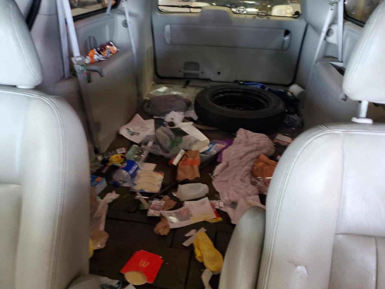 2005 Chrysler Town & Country Touring VIN: 2C4GP54L25R189226 Lot: 66143864