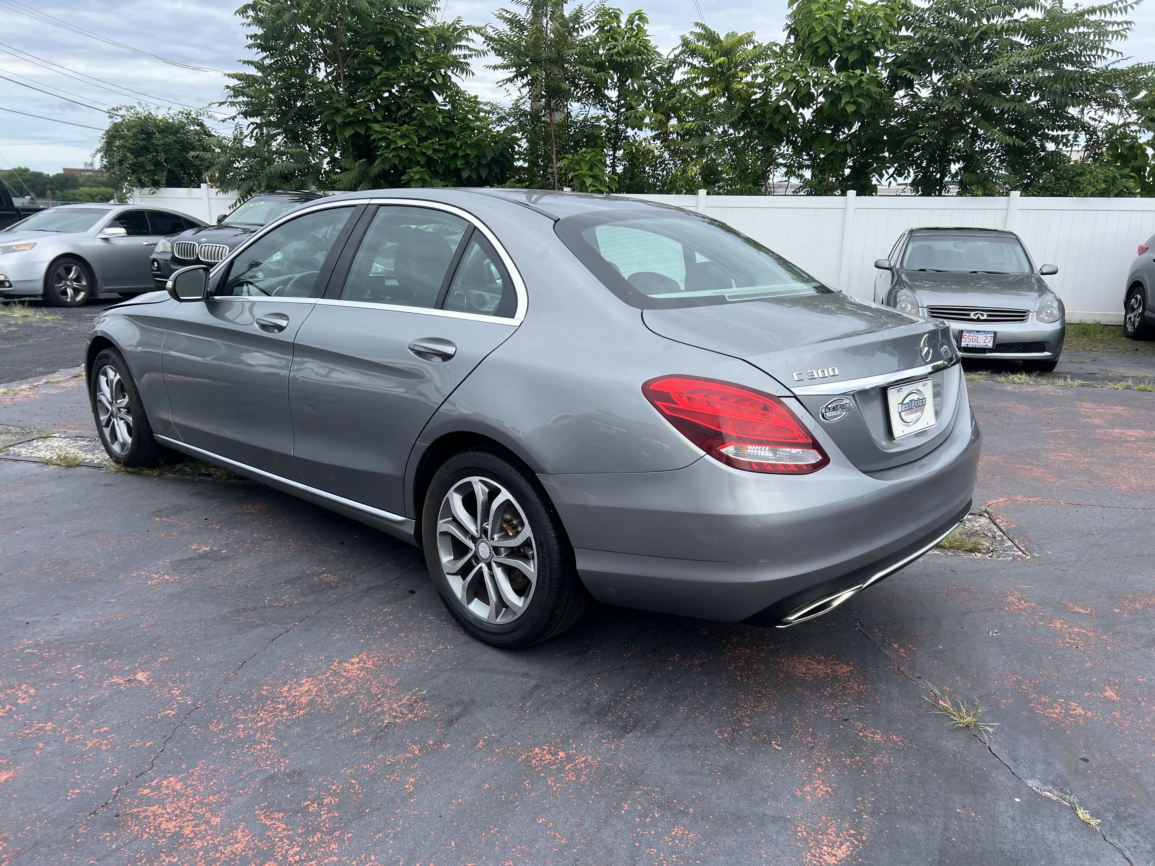 2015 Mercedes-Benz C 300 4Matic vin: 55SWF4KB9FU061600