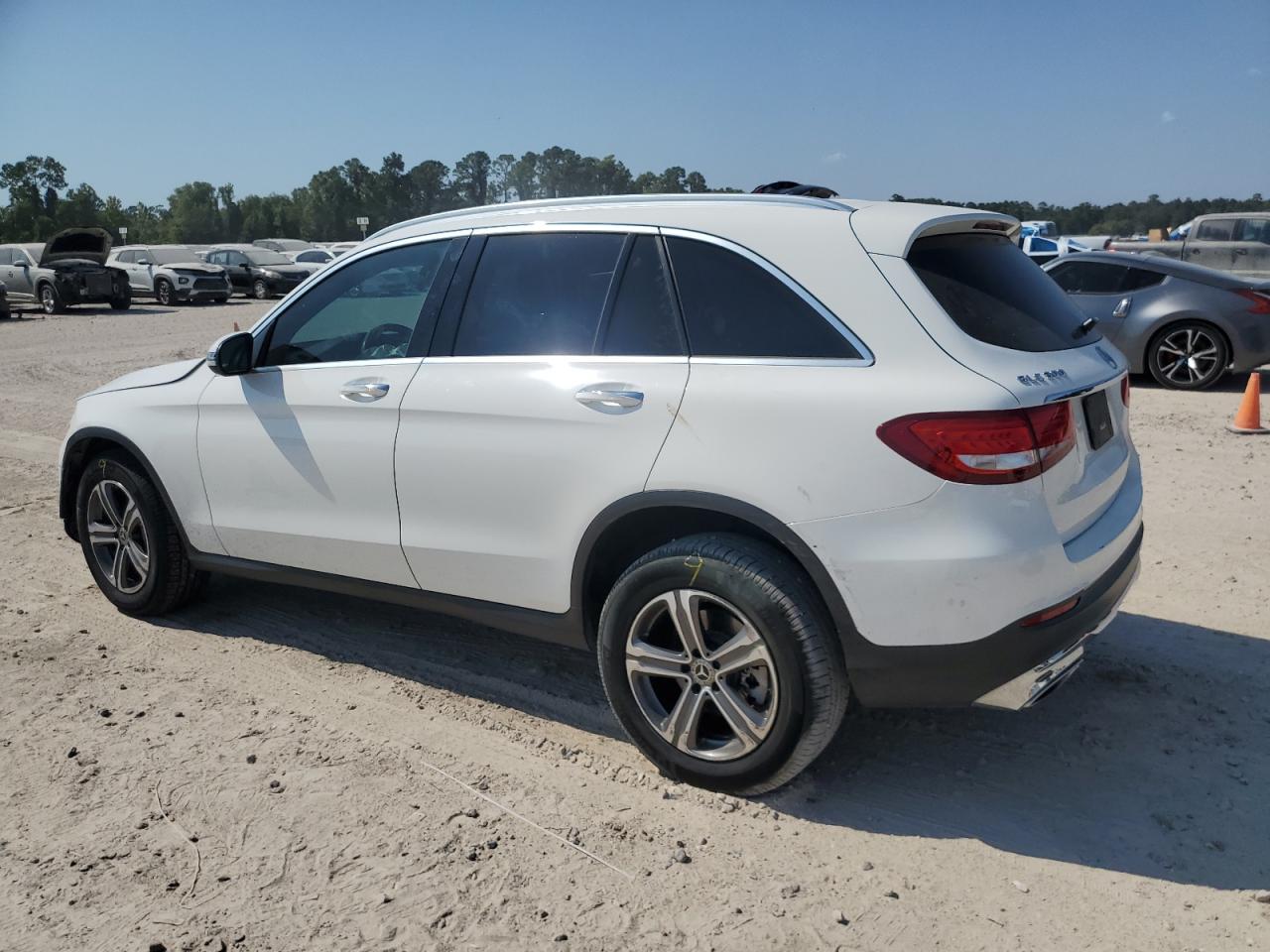 WDC0G4JB6KV141884 2019 MERCEDES-BENZ GLC - Image 2