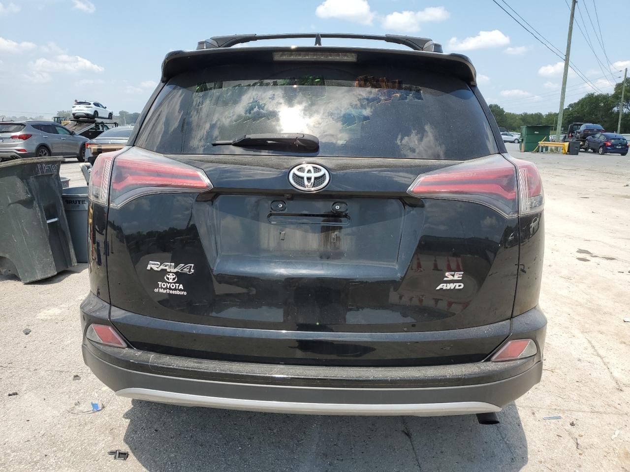 2T3JFREV7HW665948 2017 Toyota Rav4 Se