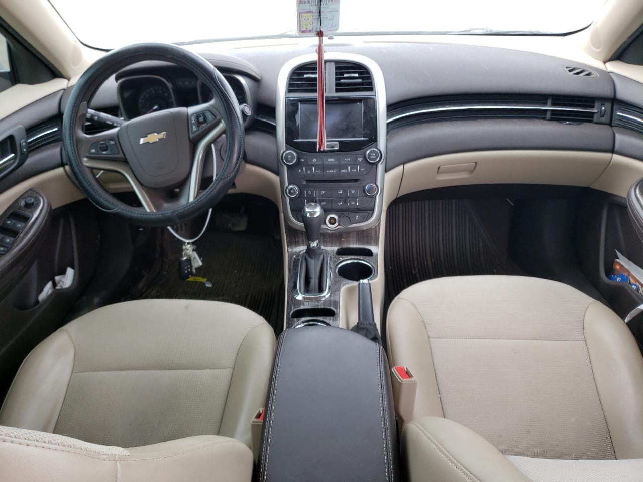 2016 Chevrolet Malibu - Image 8