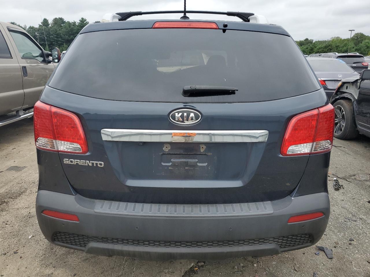 5XYKTCA68CG275151 2012 Kia Sorento Base