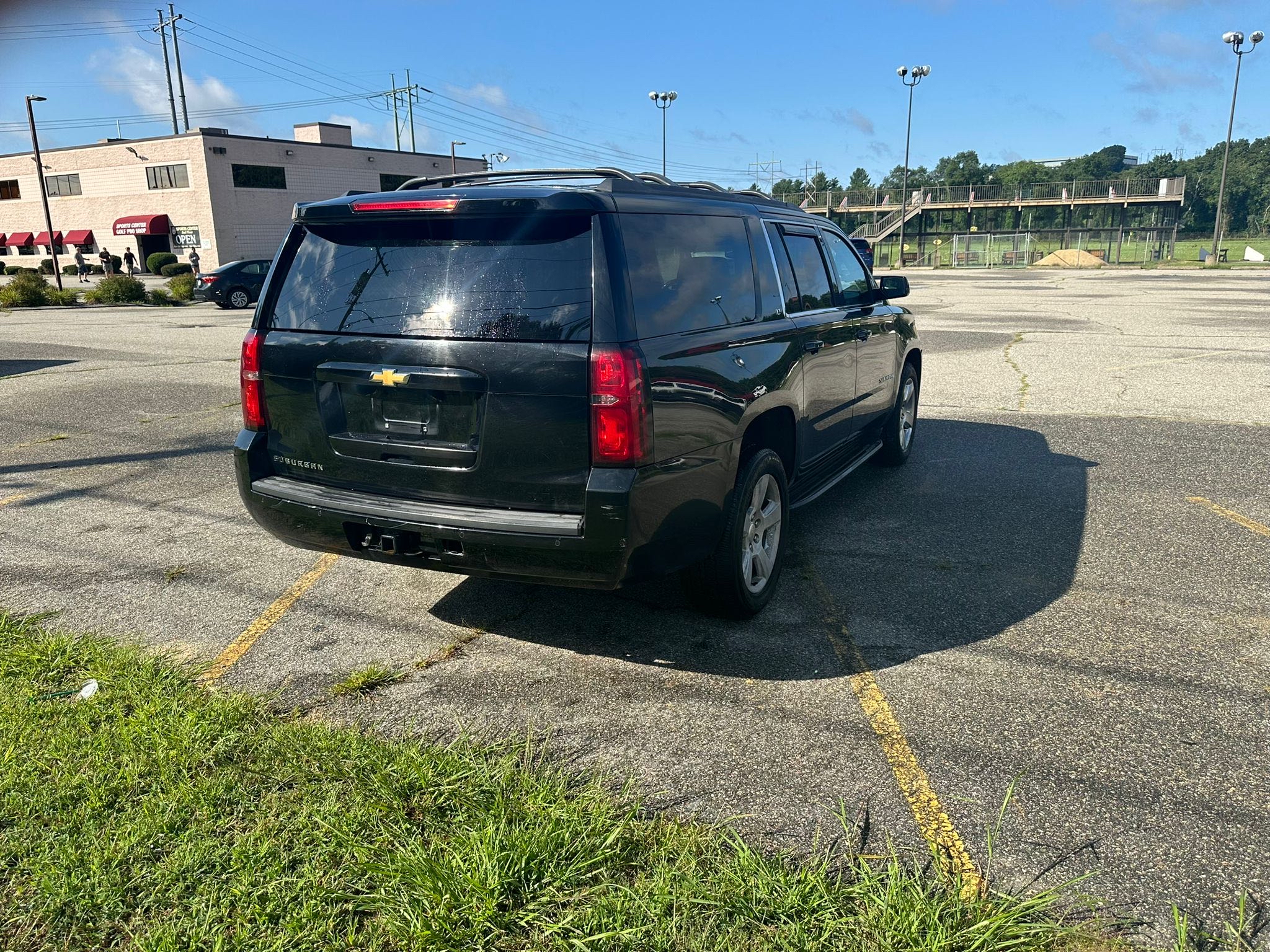 2017 Chevrolet Suburban K vin: 1GNSKHKC5HR354698