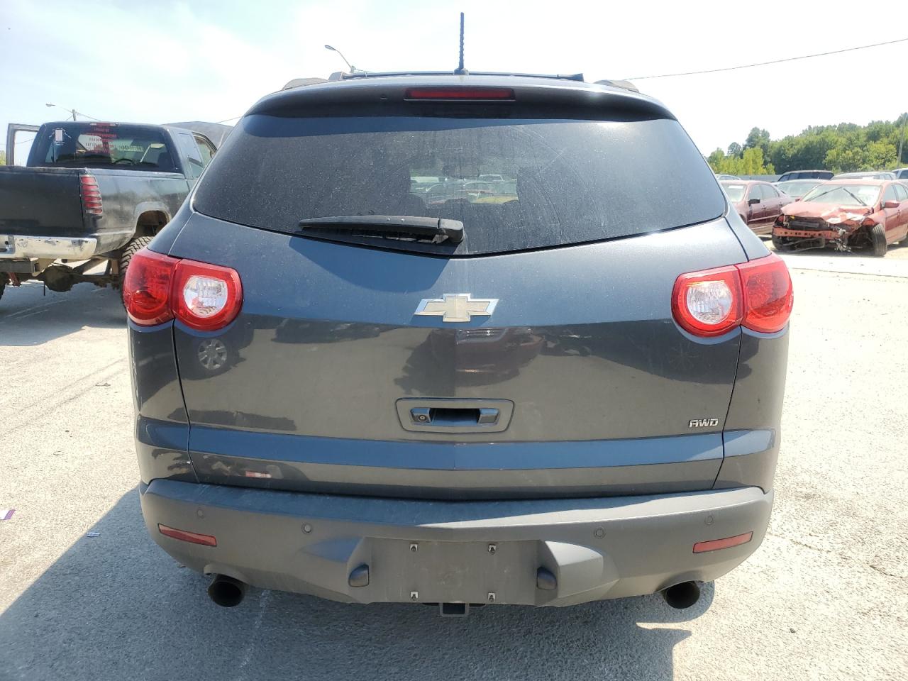 2010 Chevrolet Traverse - Image 6