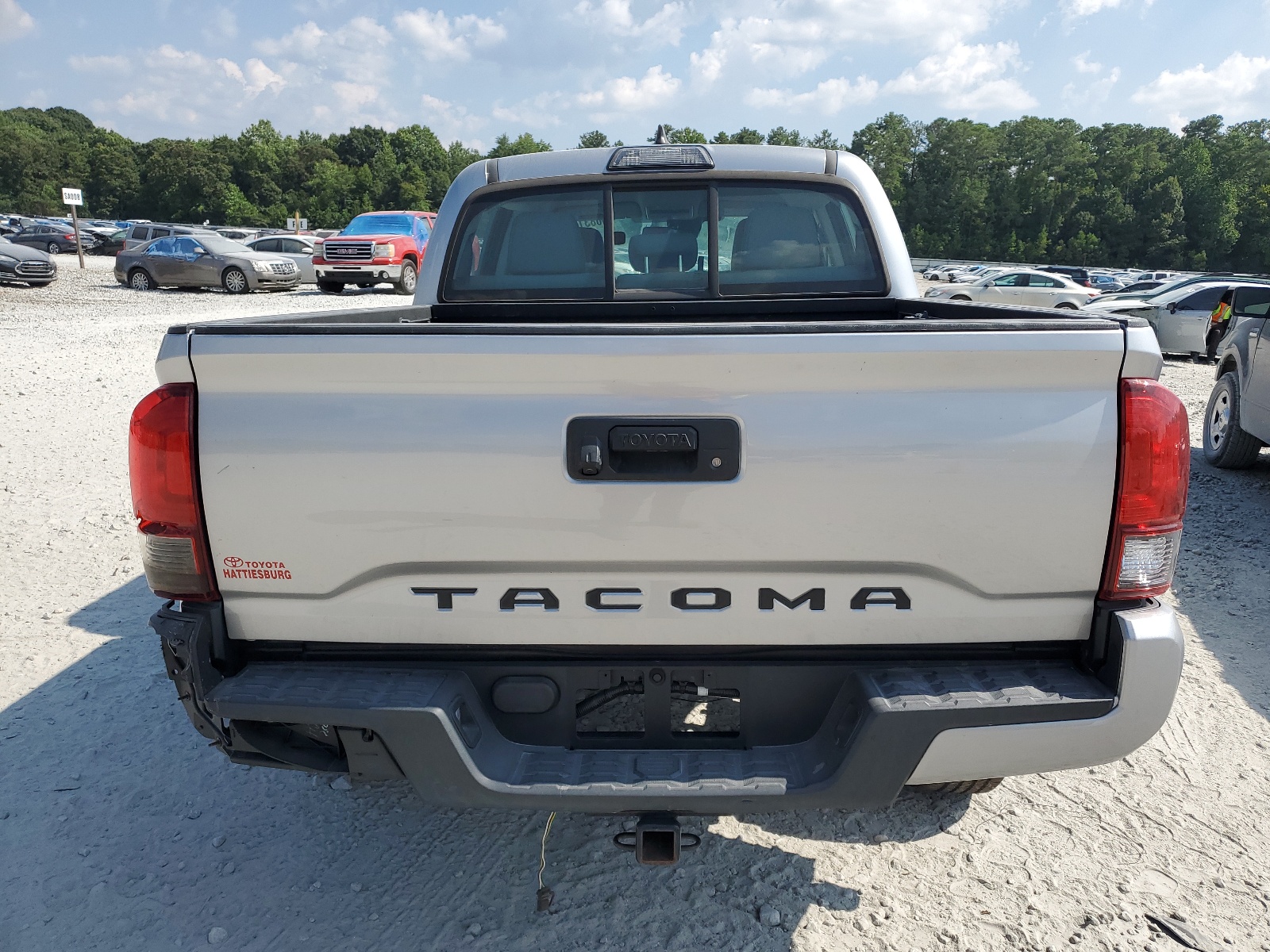 5TFAX5GN8JX127019 2018 Toyota Tacoma Double Cab