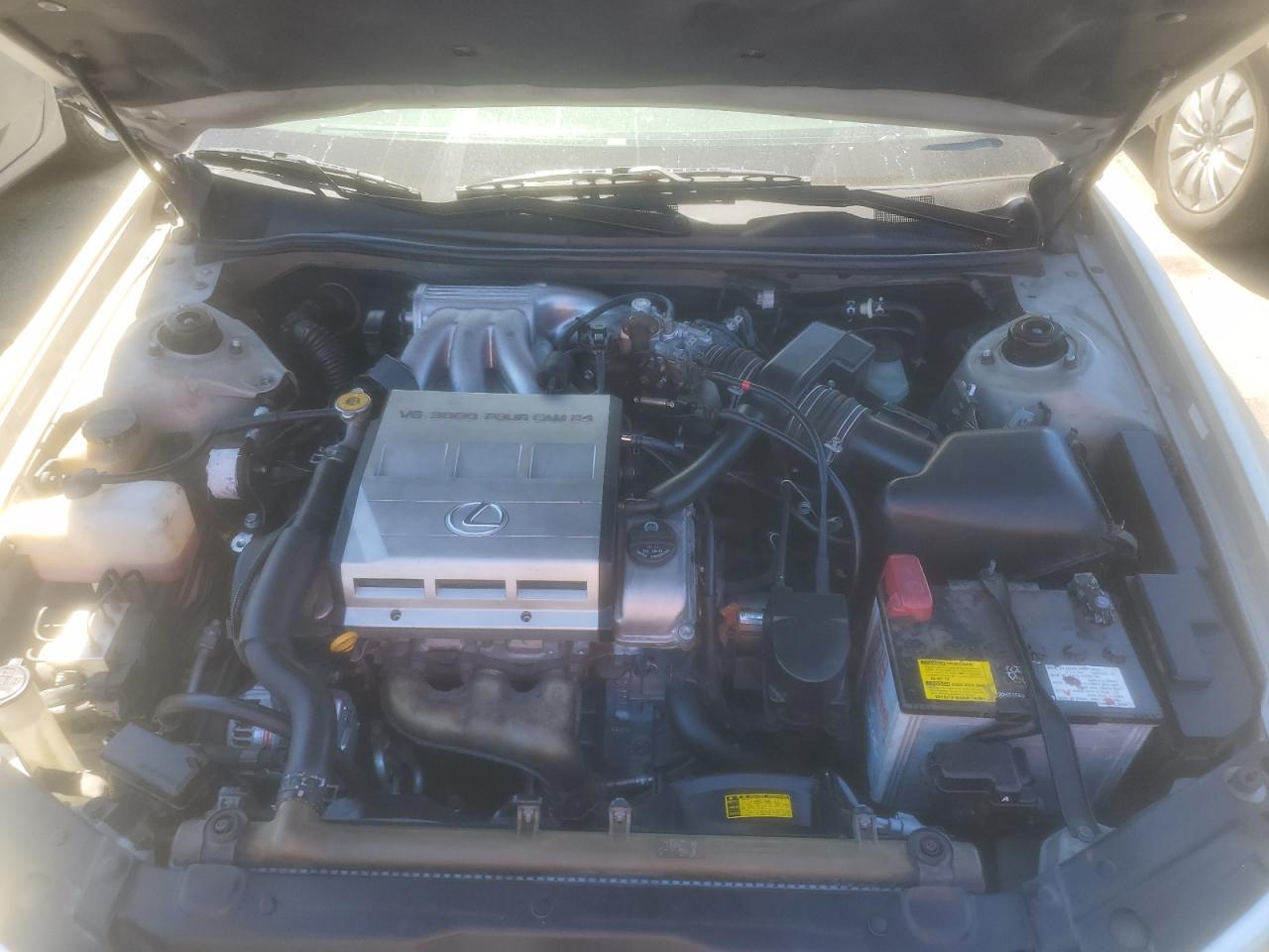 1998 Lexus Es 300 VIN: JT8BF28G9W5042908 Lot: 64290494