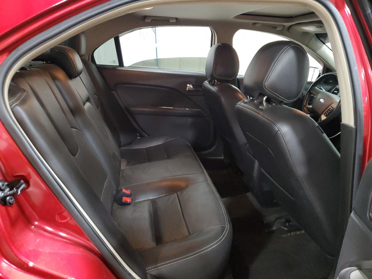 2012 Ford Fusion - Image 10