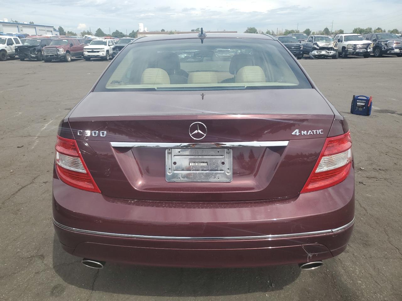 2008 Mercedes-Benz C 300 4Matic VIN: WDDGF81XX8F068327 Lot: 68634654