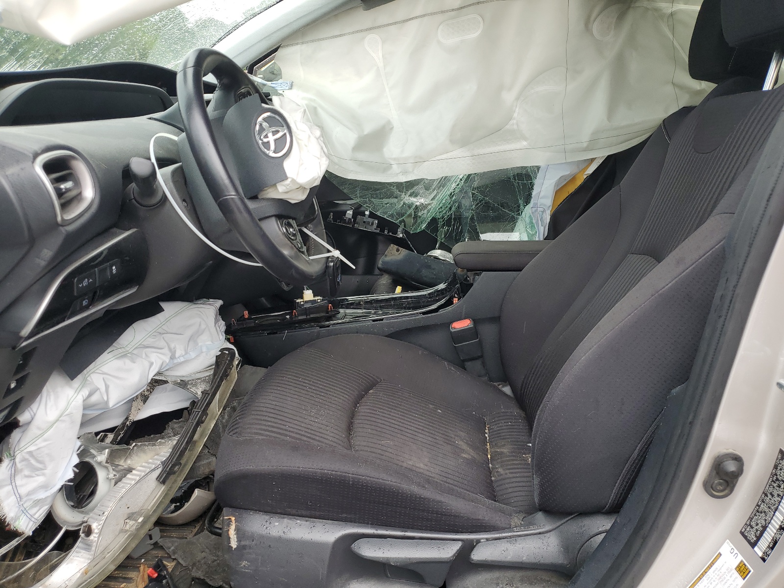 JTDKAMFP7M3181457 2021 Toyota Prius Prime Le