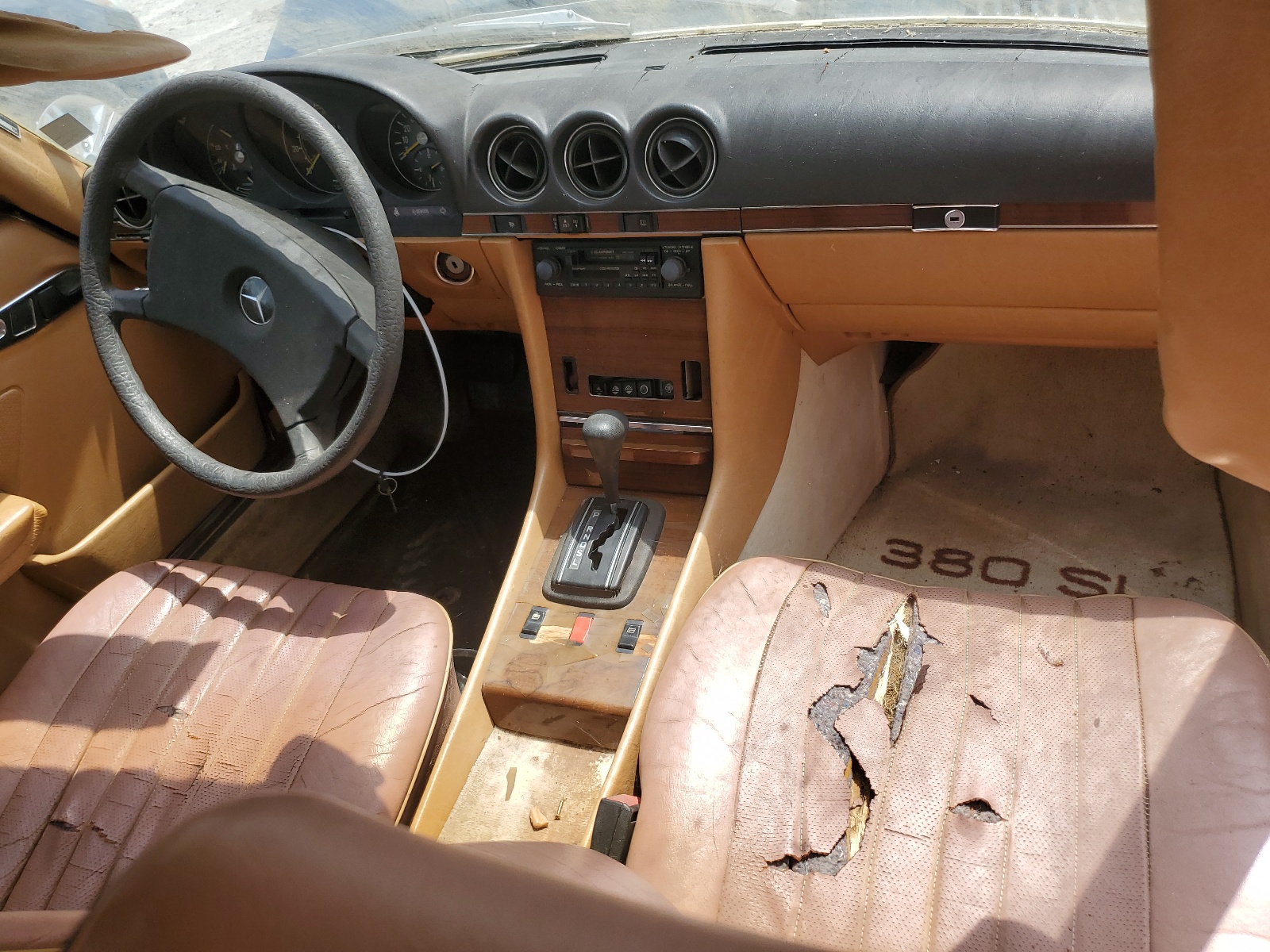 WDBBA45A4CB010133 1982 Mercedes-Benz 380 Sl