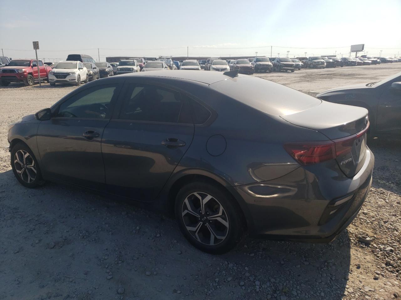 3KPF24AD7LE202066 2020 KIA FORTE - Image 2