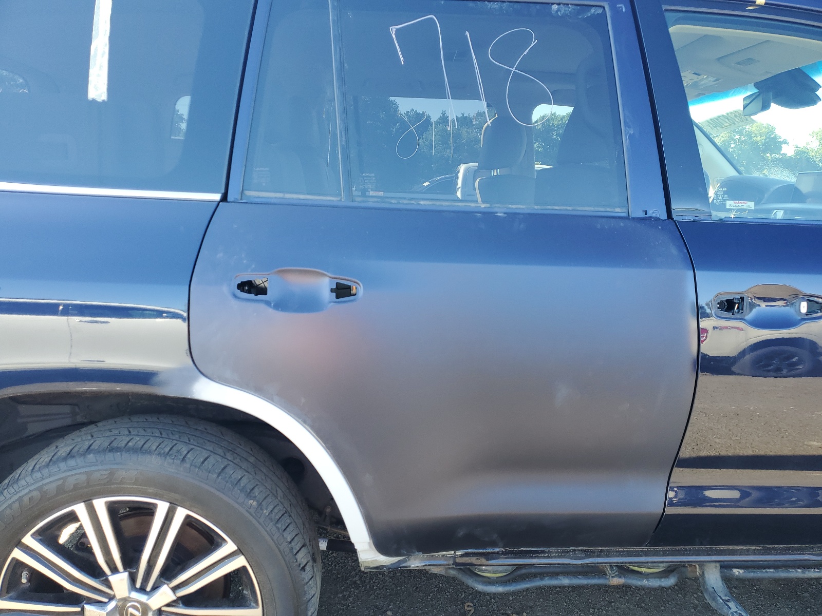 JTJHY7AX5J4254391 2018 Lexus Lx 570