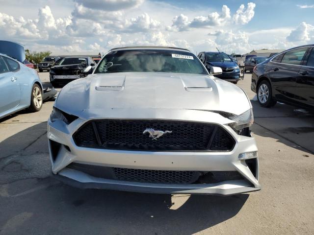  FORD MUSTANG 2018 Сріблястий