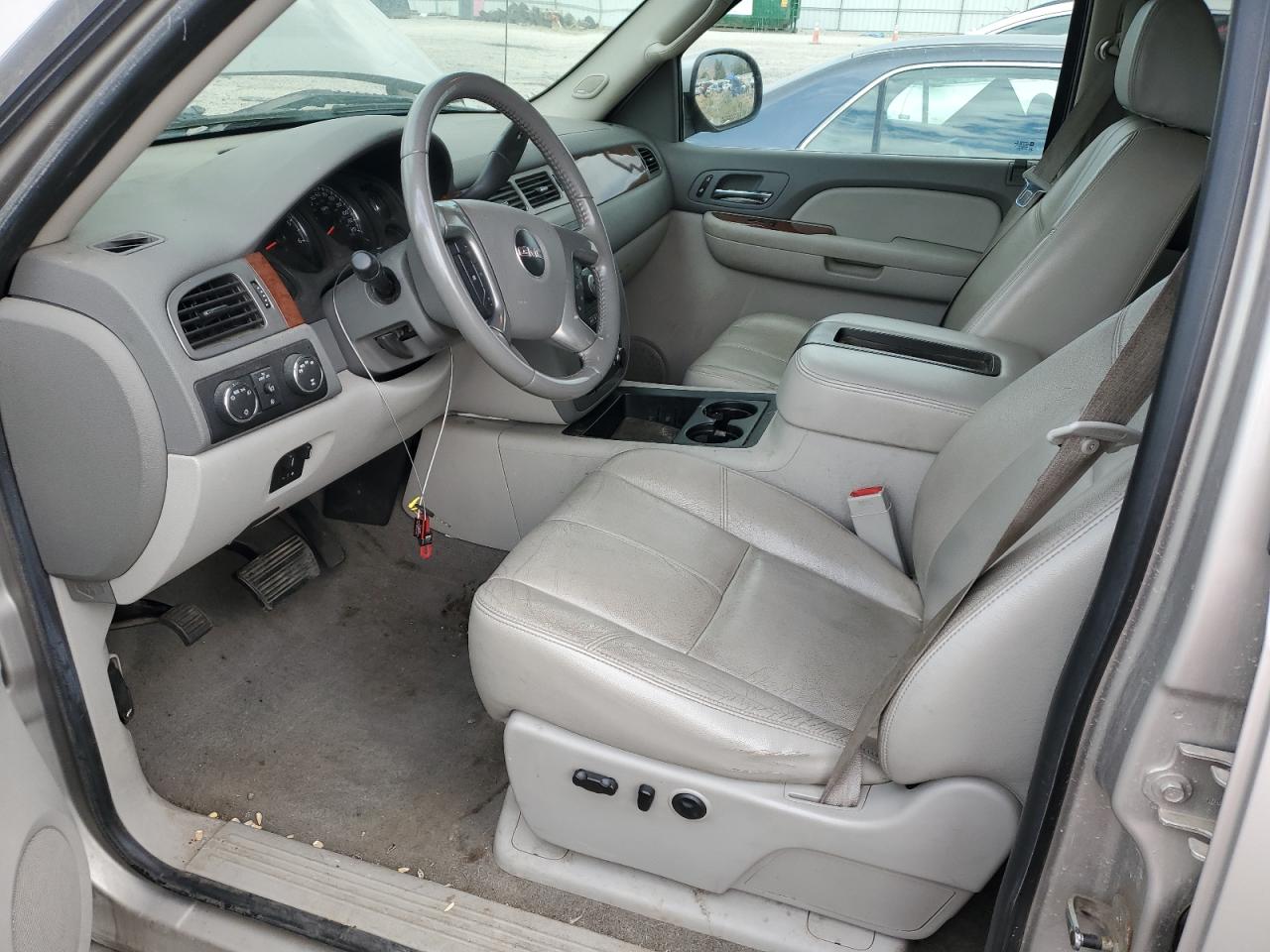 2008 GMC Sierra K1500 VIN: 2GTFK13Y681222795 Lot: 66371624