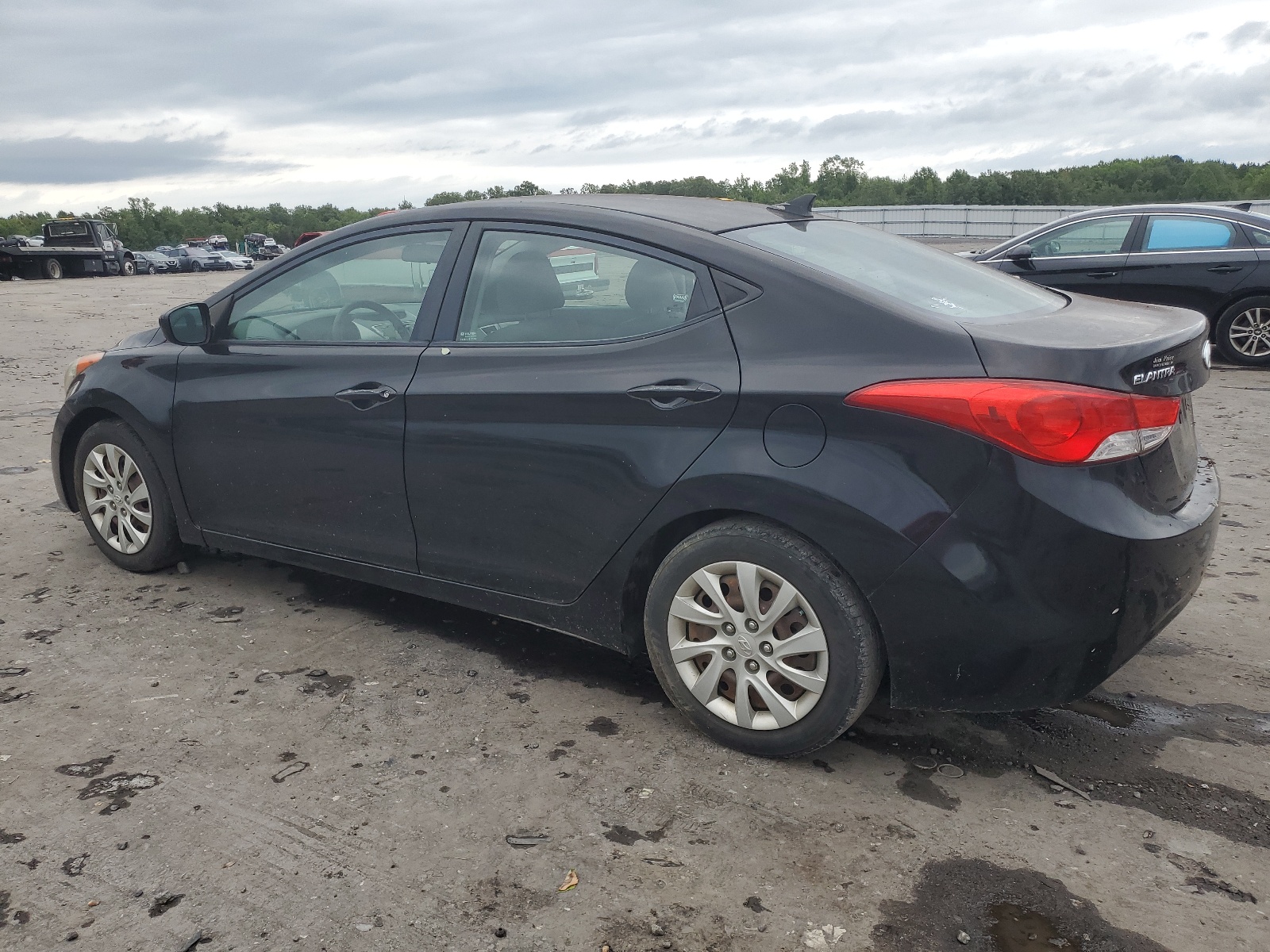 2013 Hyundai Elantra Gls vin: KMHDH4AE4DU489394