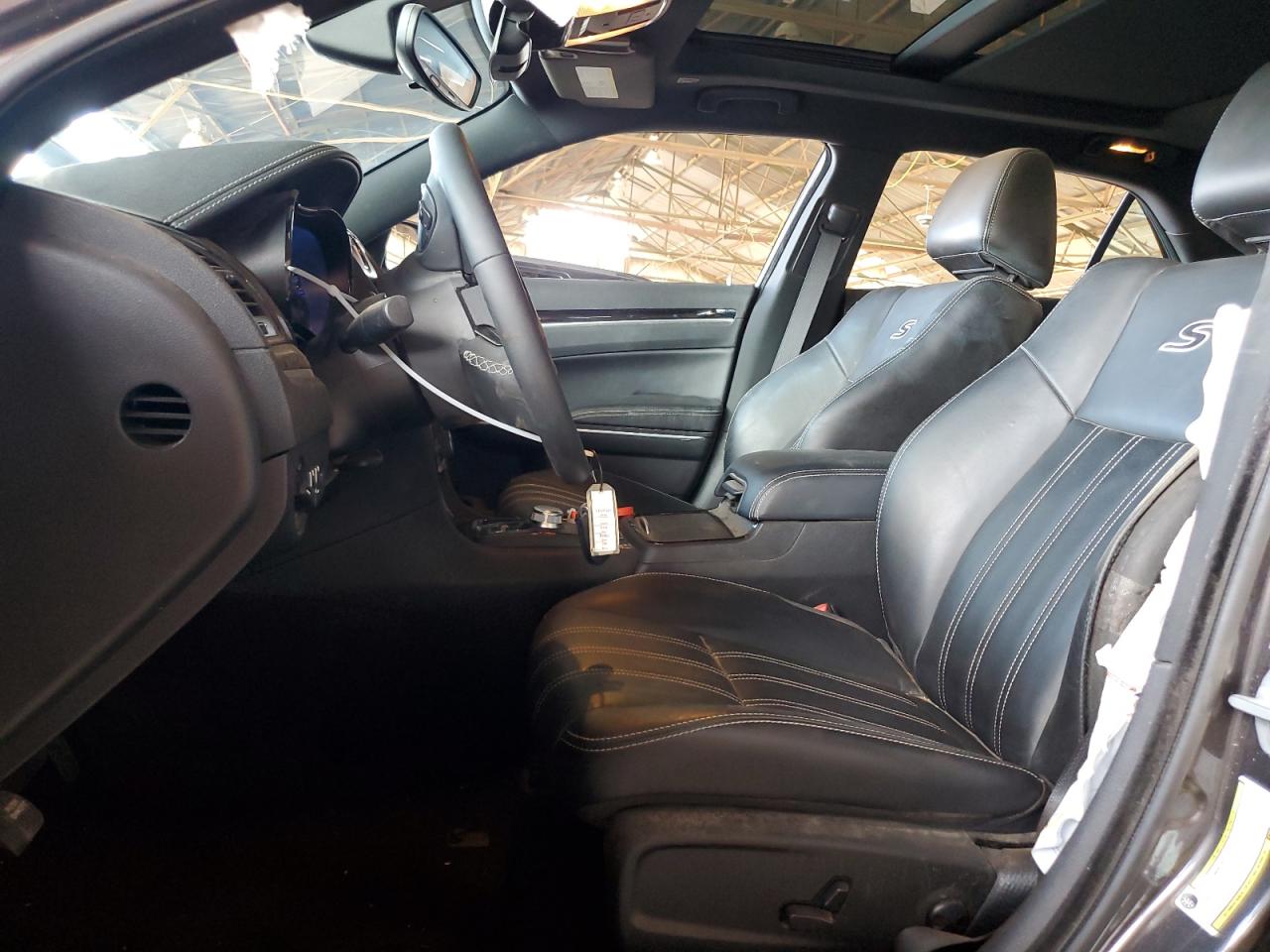 2023 Chrysler 300 S VIN: 2C3CCABG2PH637129 Lot: 65773354