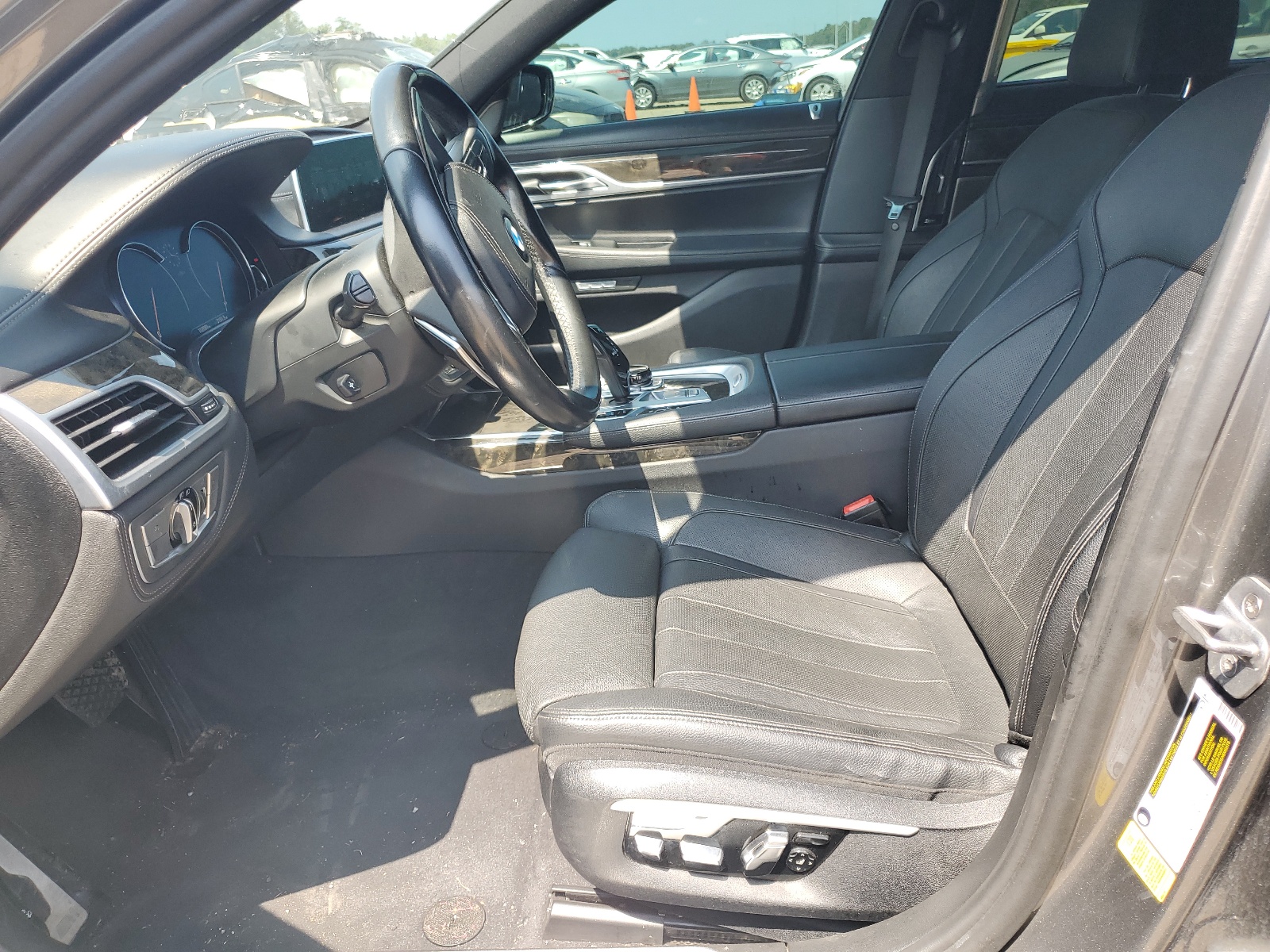 WBA7E2C38HG741434 2017 BMW 740 I