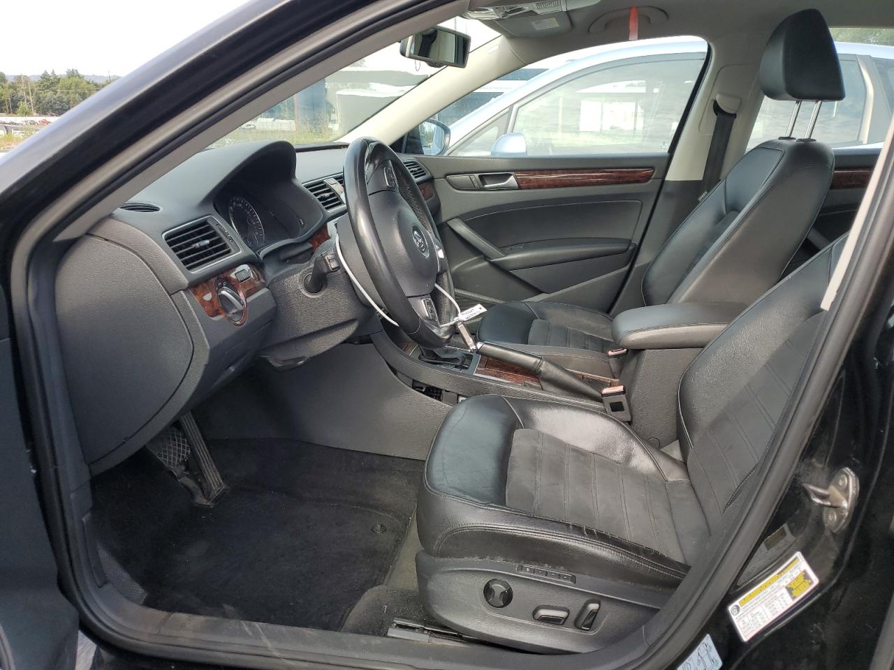 2012 Volkswagen Passat Sel VIN: 1VWCM7A39CC065562 Lot: 66571014