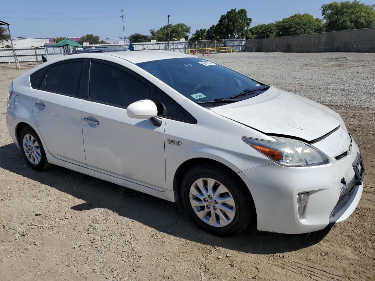 VIN JTDKN3DP6E3054251 2014 TOYOTA PRIUS no.4