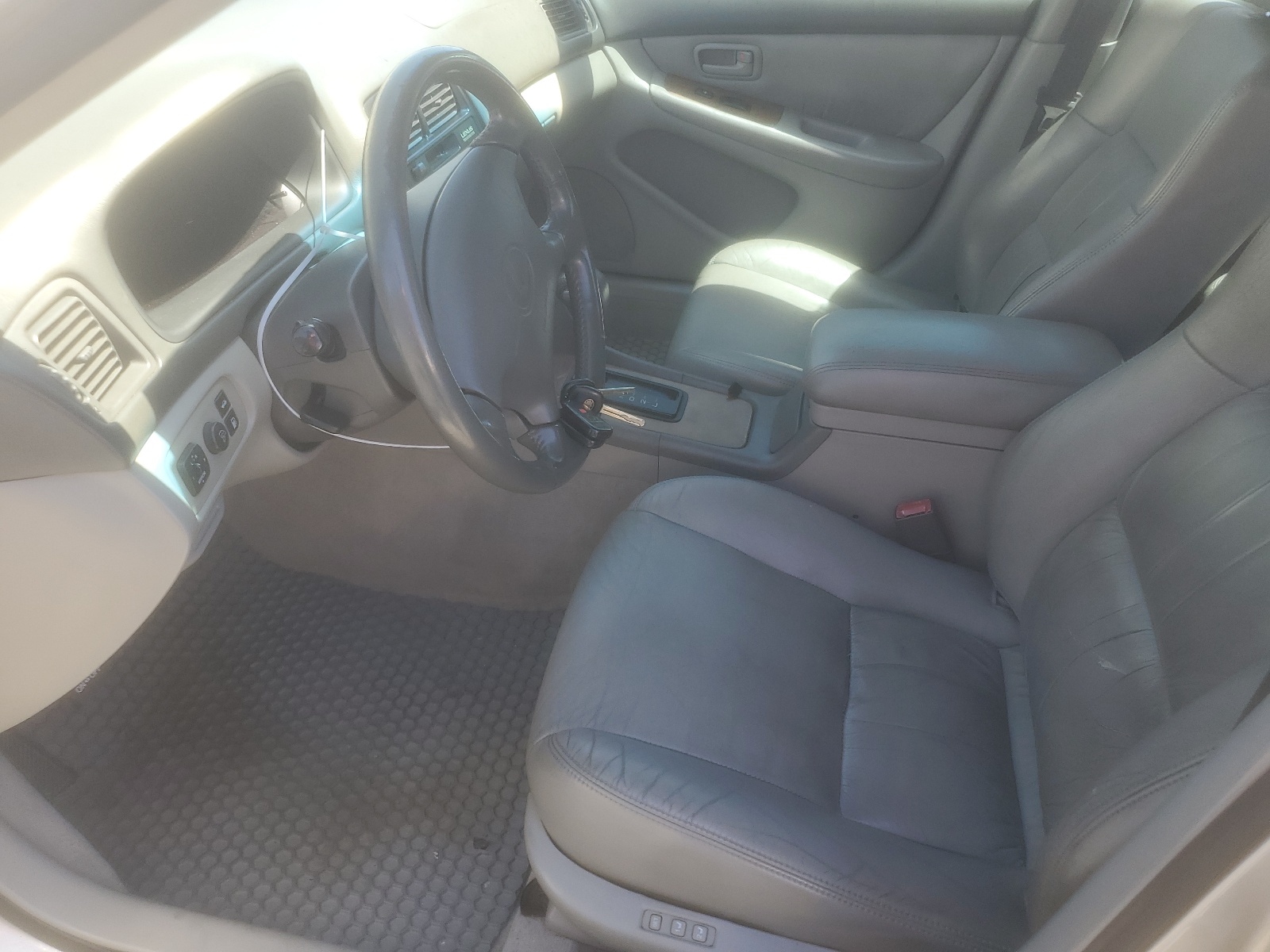 JT8BF28G9W5042908 1998 Lexus Es 300