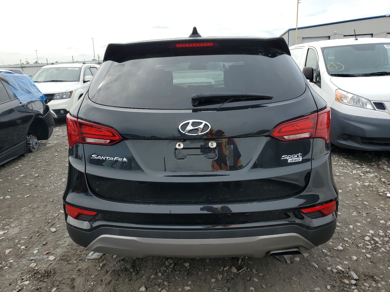 5NMZTDLB8HH009236 2017 Hyundai Santa Fe Sport