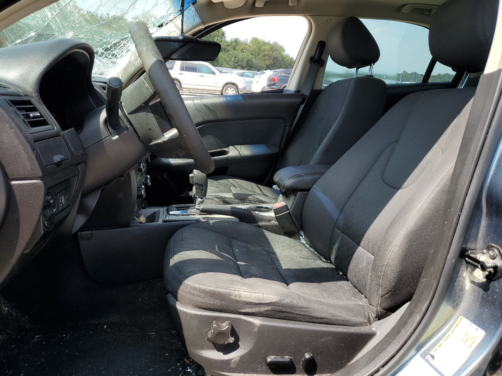 3FAHP0HA6BR160601 2011 Ford Fusion Se