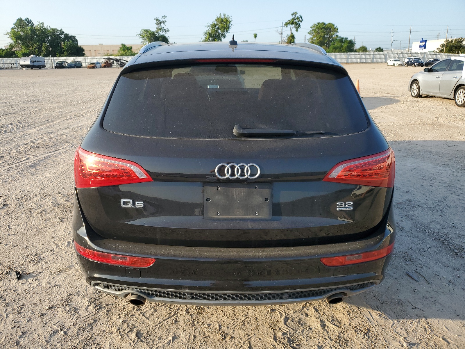 WA1DKAFPXCA071172 2012 Audi Q5 Premium Plus