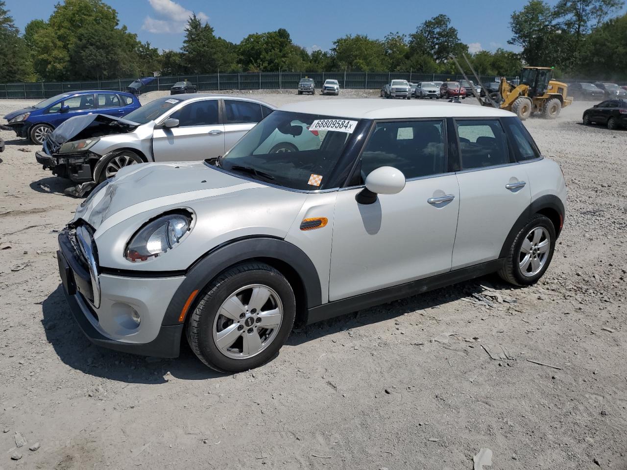 2015 MINI Cooper - Image 1