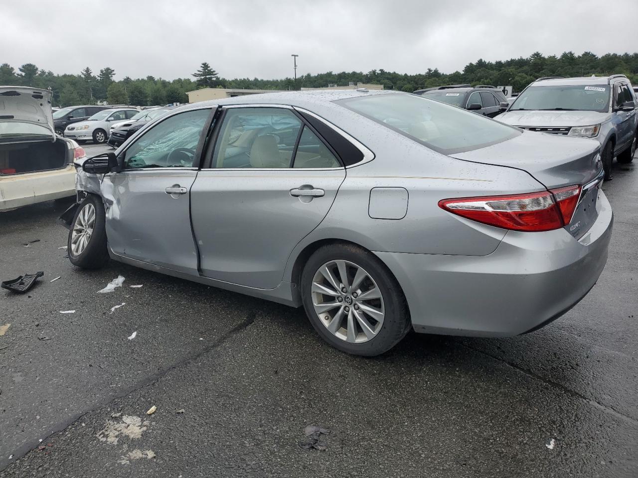 4T1BF1FK4FU950333 2015 TOYOTA CAMRY - Image 2