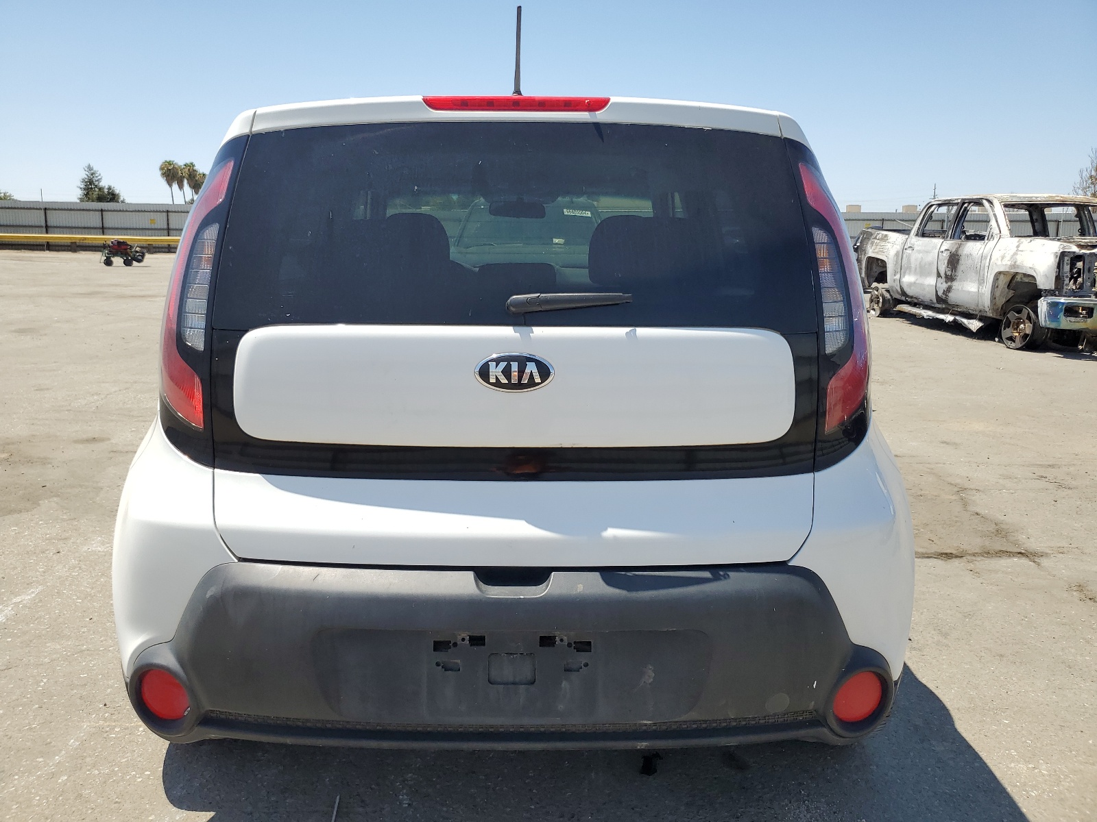 KNDJN2A27G7327840 2016 Kia Soul