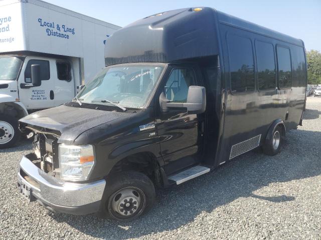 2016 Ford Econoline E350 Super Duty Cutaway Van