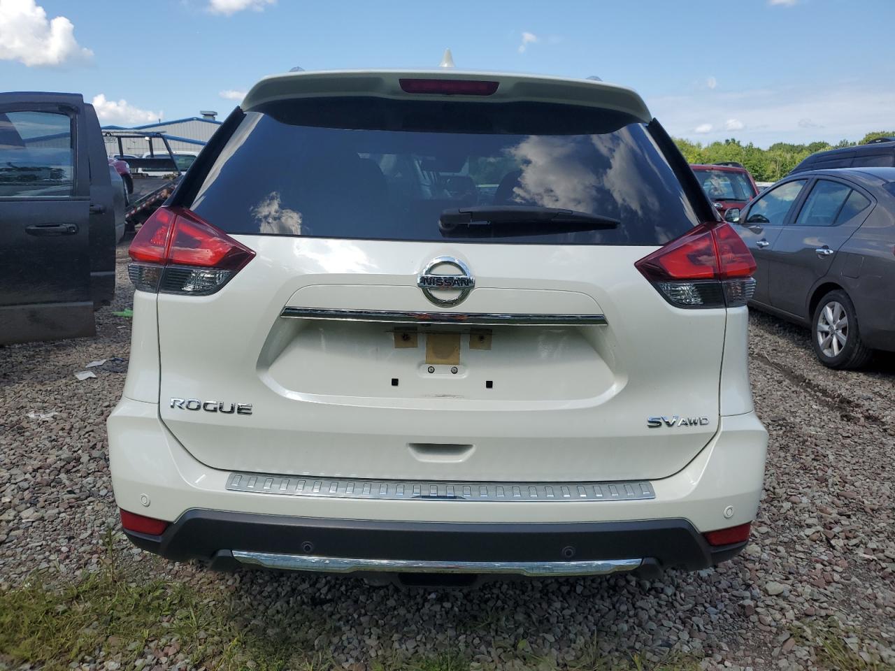 2020 Nissan Rogue S VIN: JN8AT2MV1LW130534 Lot: 68069004