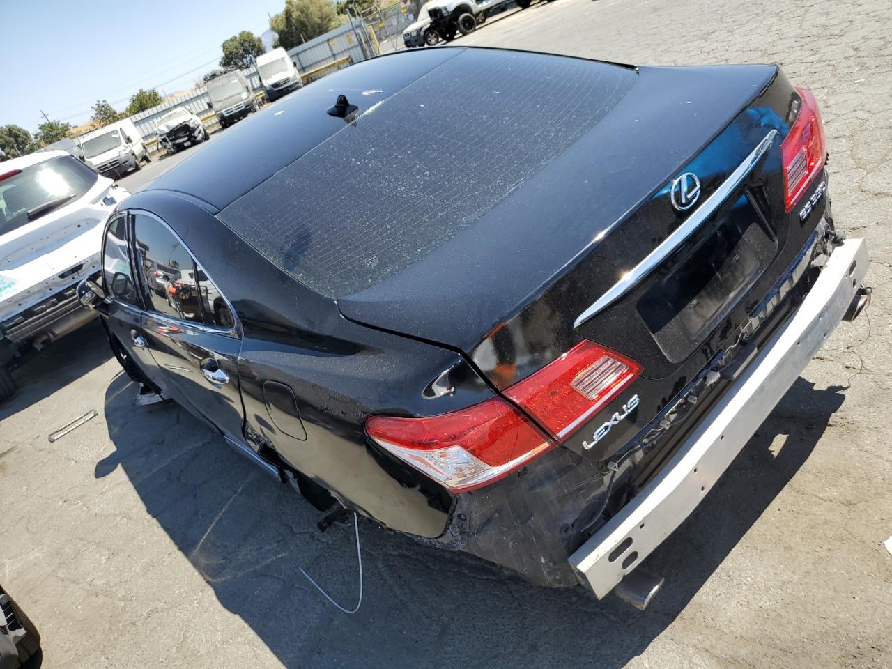 2010 Lexus ES - Image 2