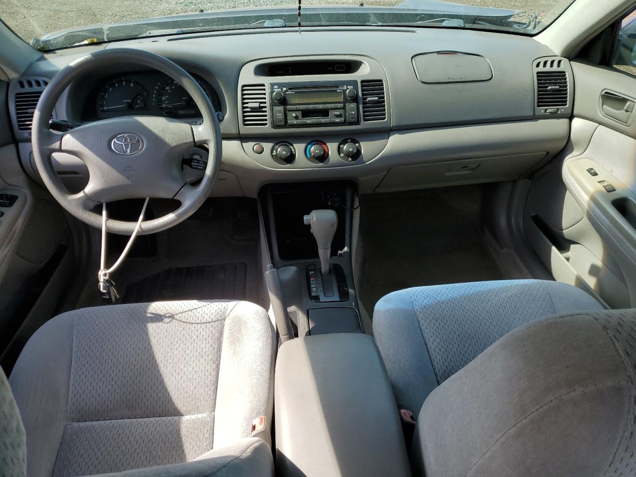 2004 Toyota Camry Le VIN: 4T1BE32K84U290623 Lot: 66215374