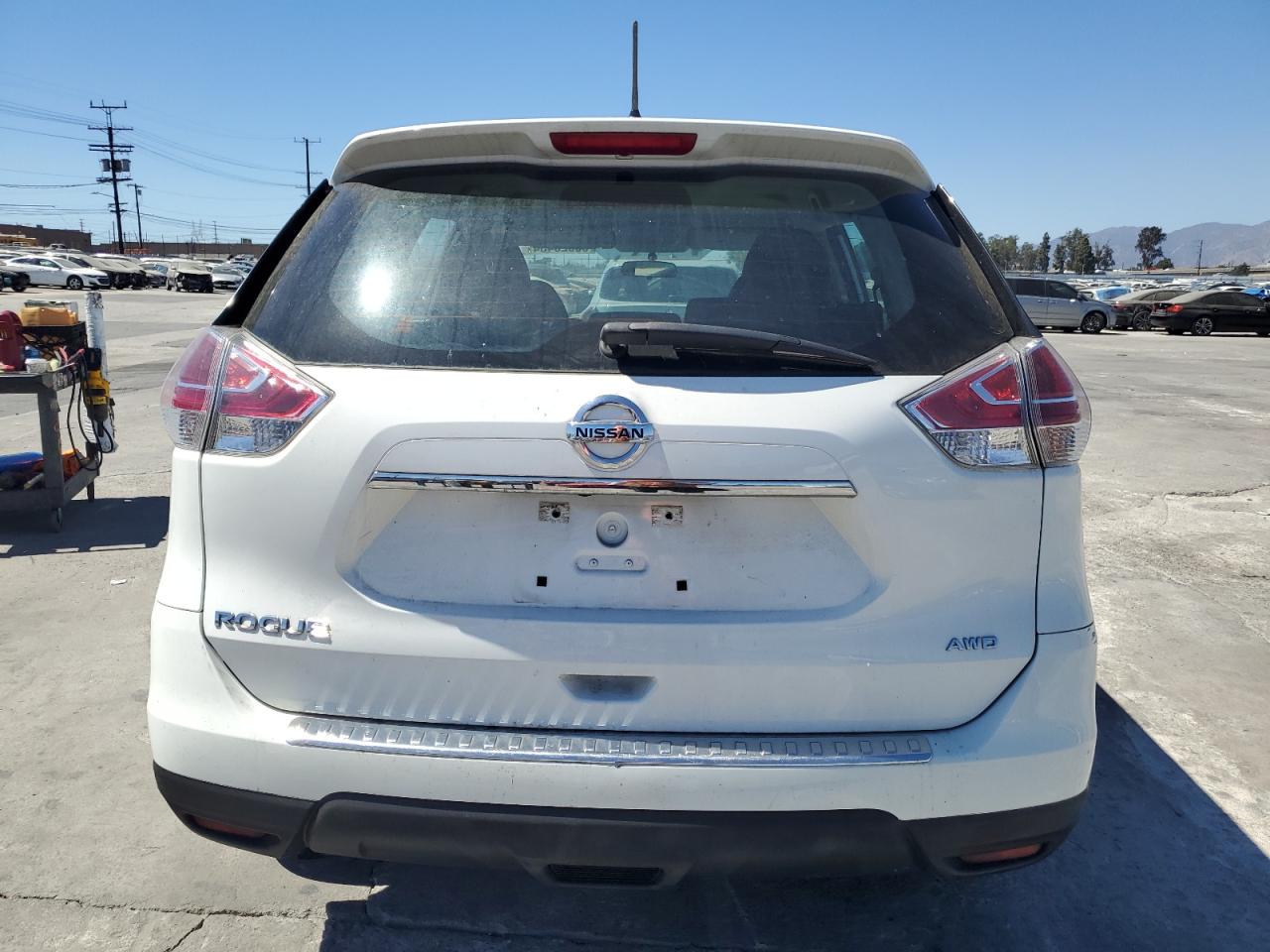 2015 Nissan Rogue S VIN: 5N1AT2MV3FC833033 Lot: 68520434