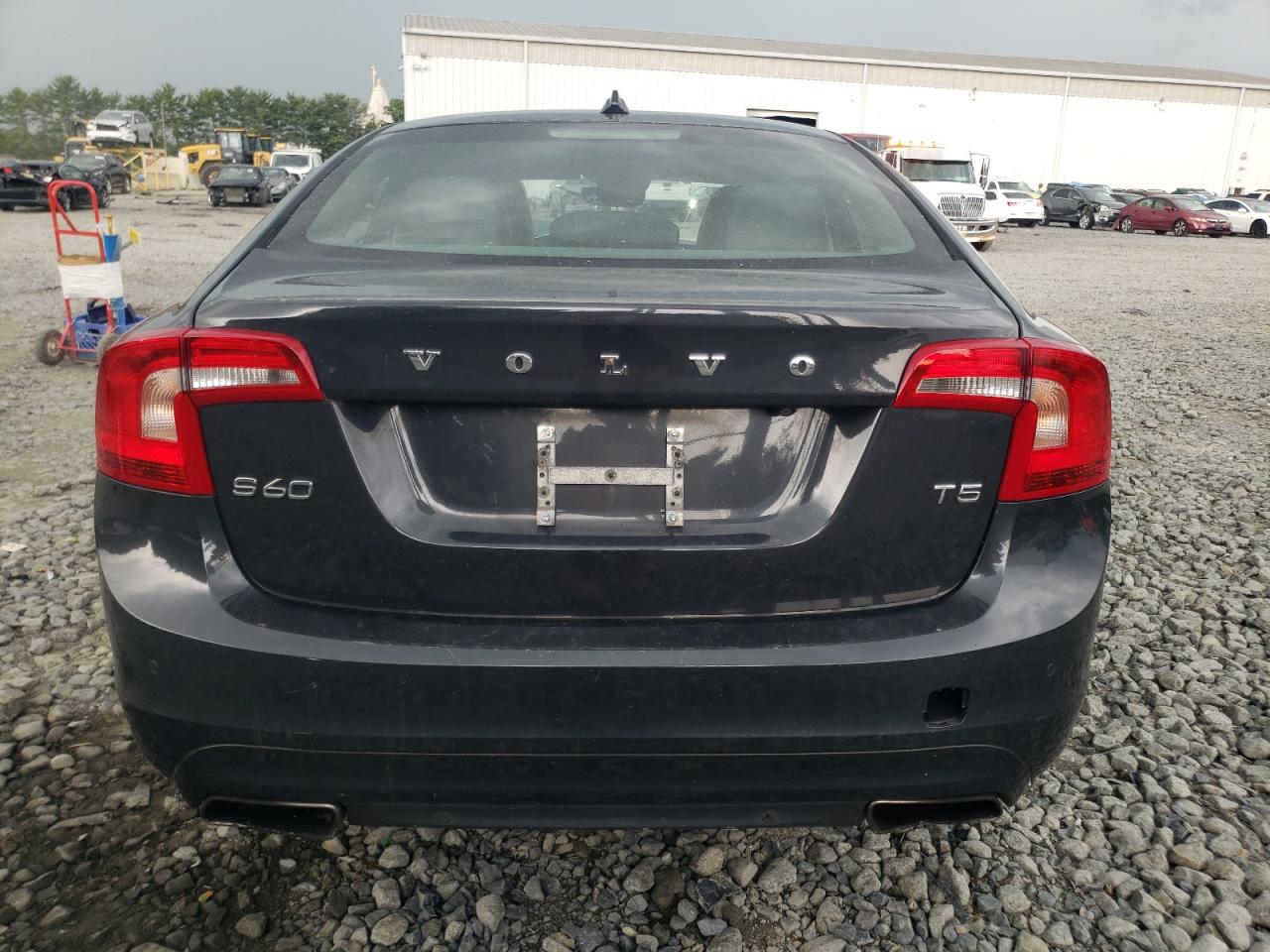 YV126MFKXF1344374 2015 Volvo S60 Premier