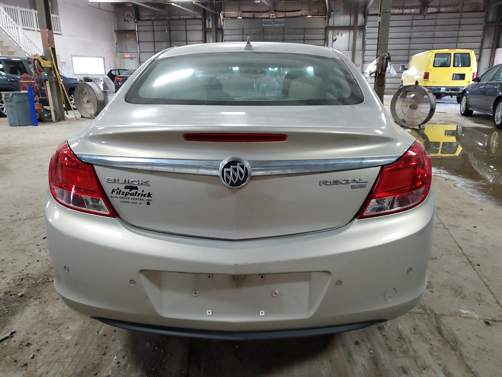 W04GT5GC0B1002468 2011 Buick Regal Cxl