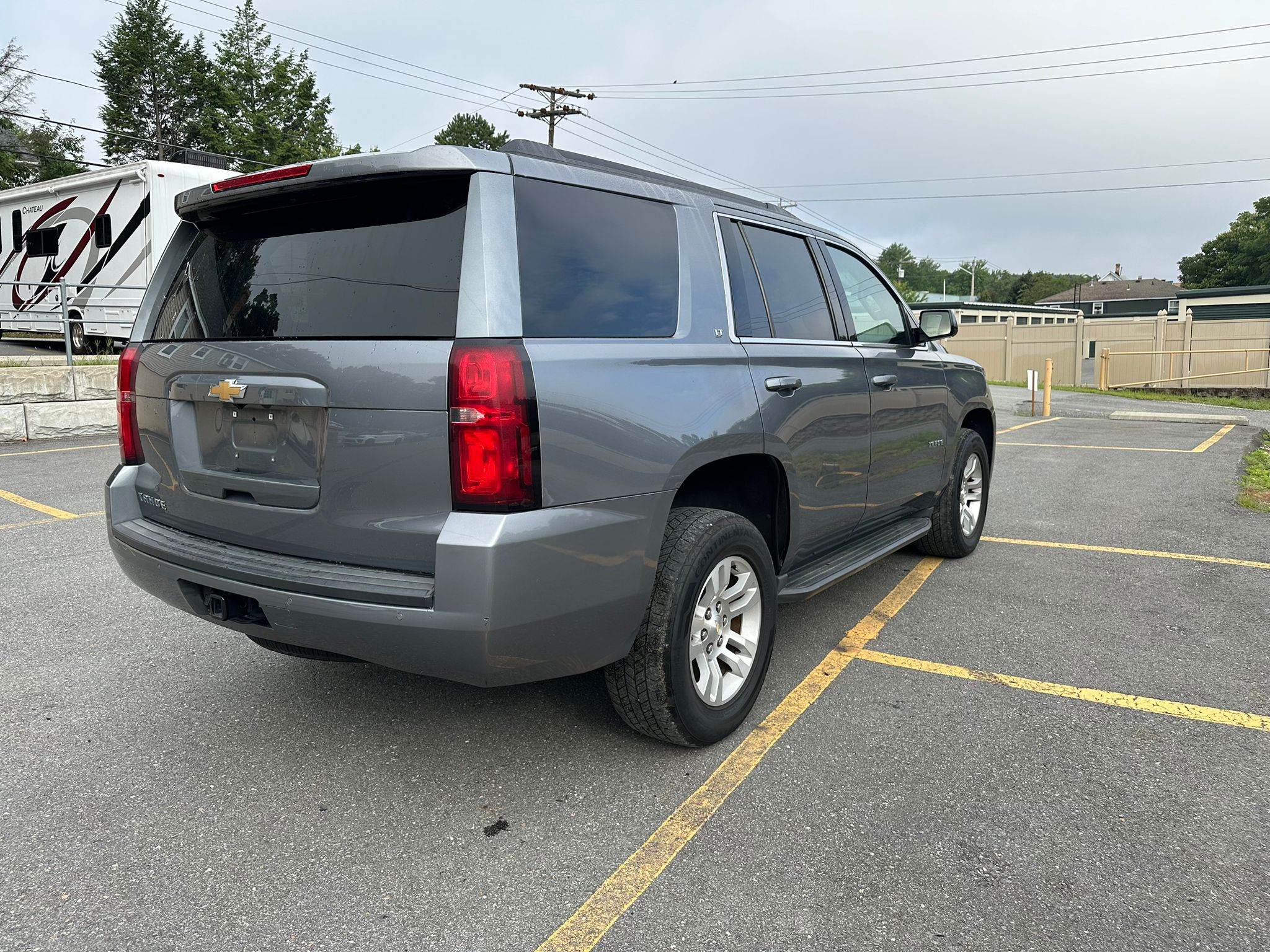 2019 Chevrolet Tahoe K1500 Lt vin: 1GNSKBKC8KR365148