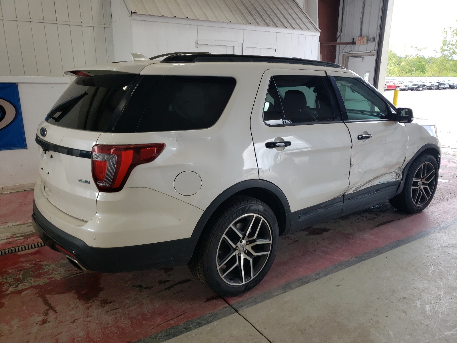 1FM5K8GT3HGA96977 2017 Ford Explorer Sport