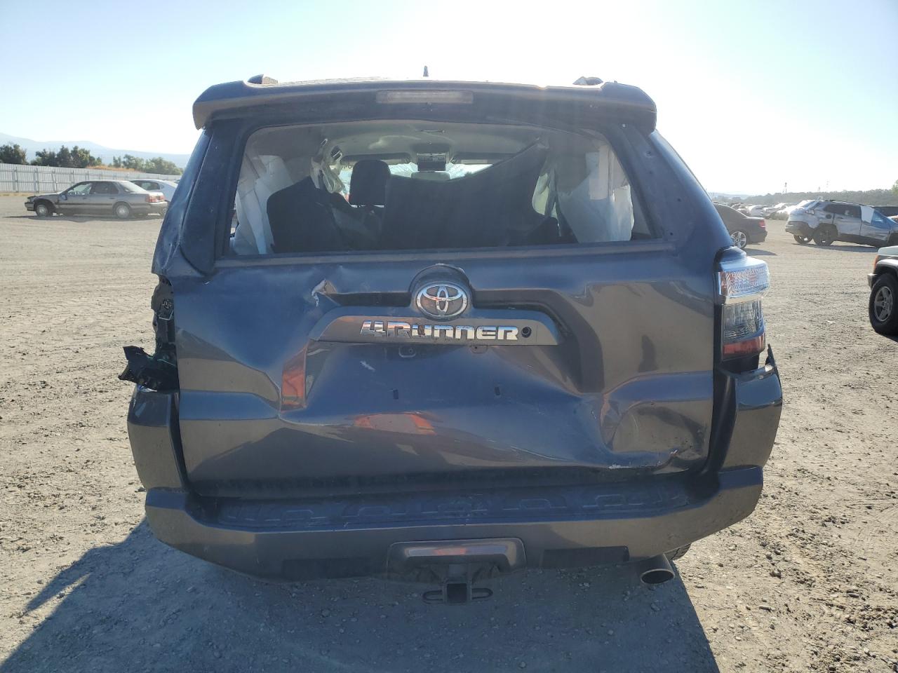 JTEBU5JR8K5675412 2019 Toyota 4Runner Sr5