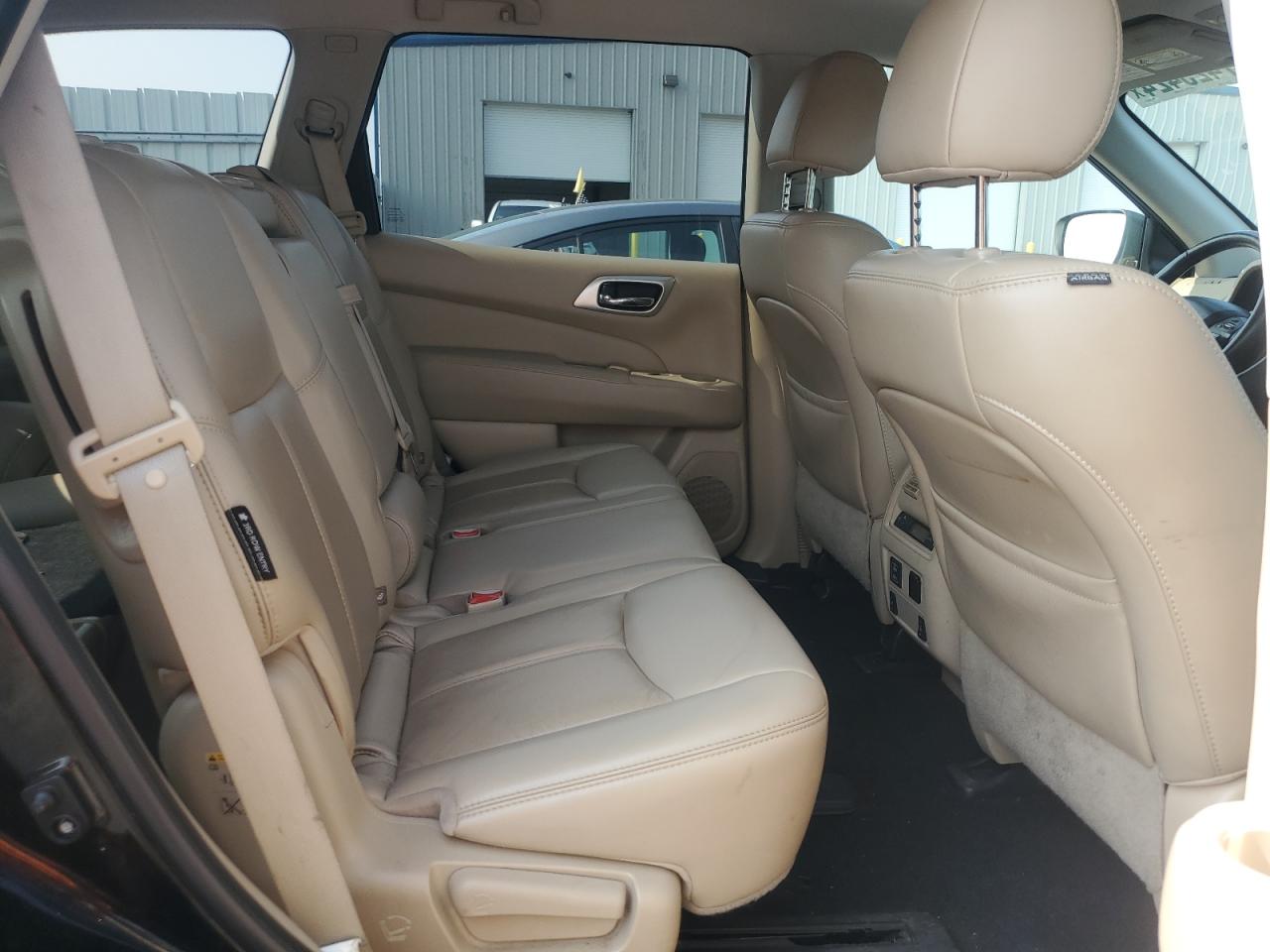 2018 Nissan Pathfinder S VIN: 5N1DR2MM8JC645376 Lot: 67425424